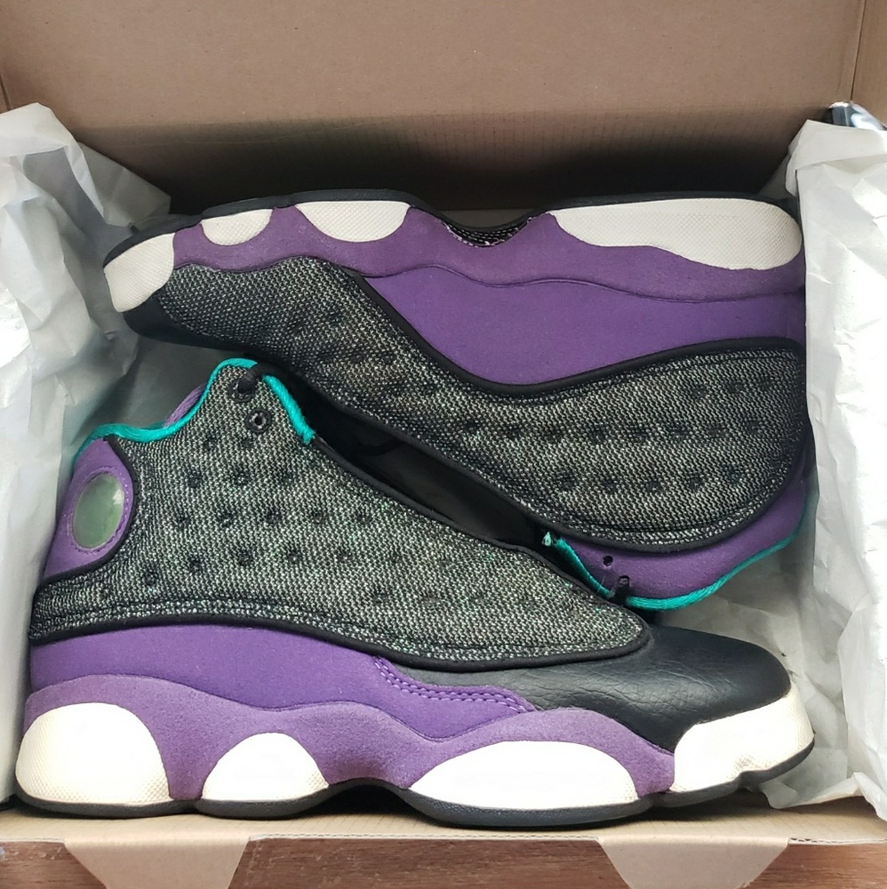 Jordan 13 Grape and Aqua GS Size 4.5